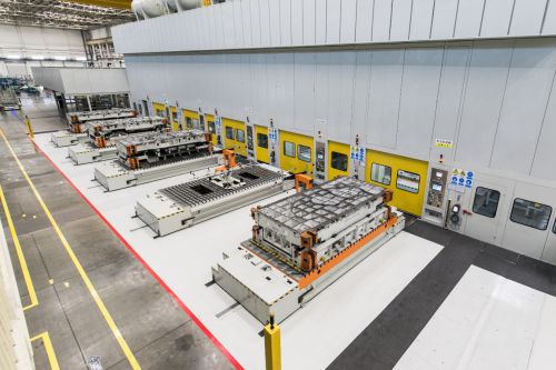 銷量與口碑雙豐收，華為深度賦能問界M5，鴻蒙座艙3.0升級開啟智慧出行新篇章